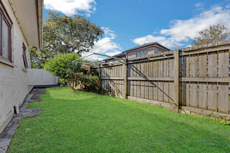 2/36 Kimpton Road, Papatoetoe, Auckland - Carousel 9