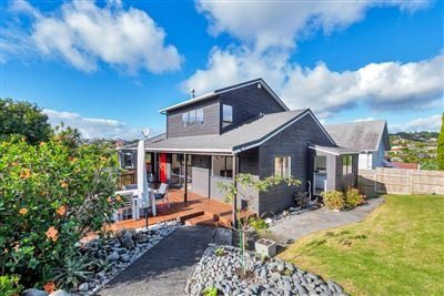 62 Nigel Road, Browns Bay, Auckland - Carousel 1