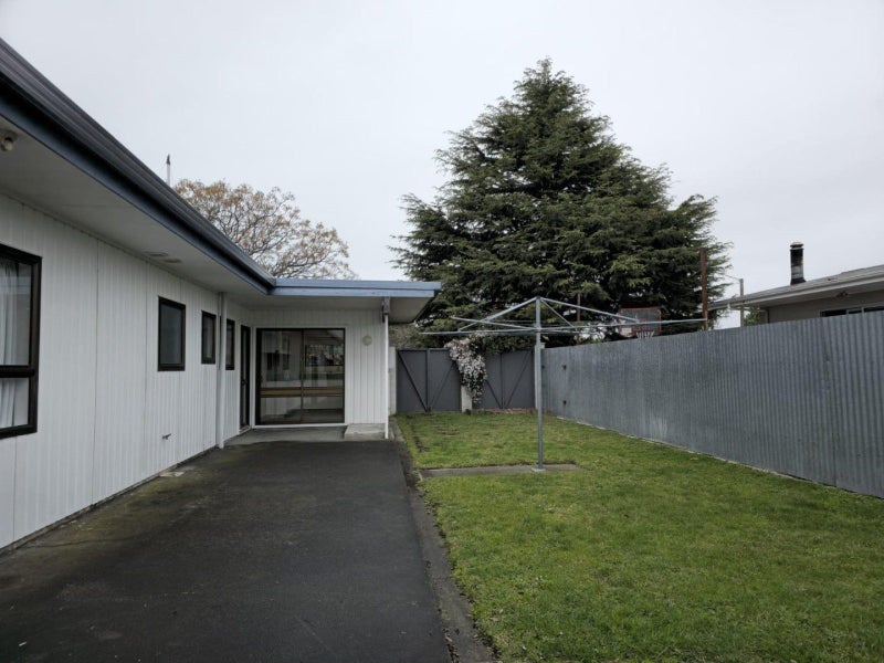 43 Duckworth Crescent, Greenmeadows, Napier - Carousel 17