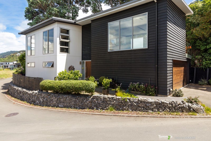 5 Satchell Way, Kaiwharawhara, Wellington - Carousel 1