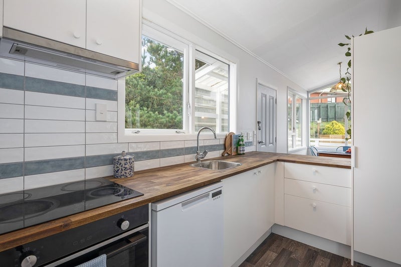 1/45 Revans Street, Miramar, Wellington - Carousel 2