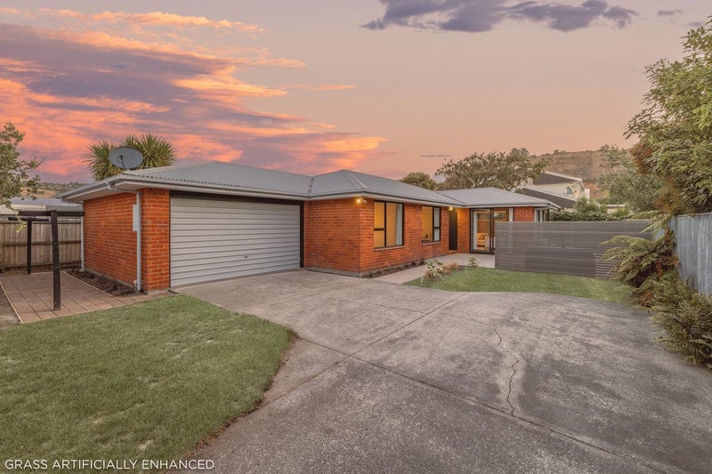 2/47 Celia Street, Redcliffs, Christchurch - Carousel 1