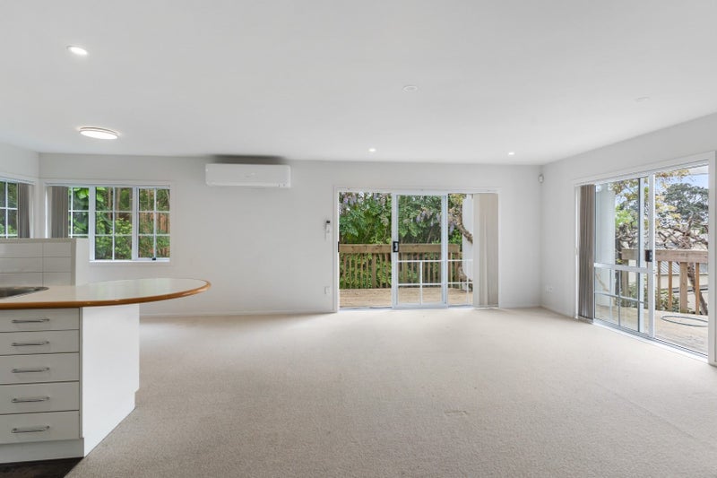 3/112 Coates Avenue, Orakei, Auckland - Carousel 1