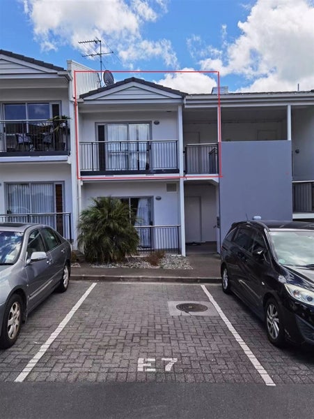 7E/60 Masons Road, Oteha, Auckland - Carousel 1