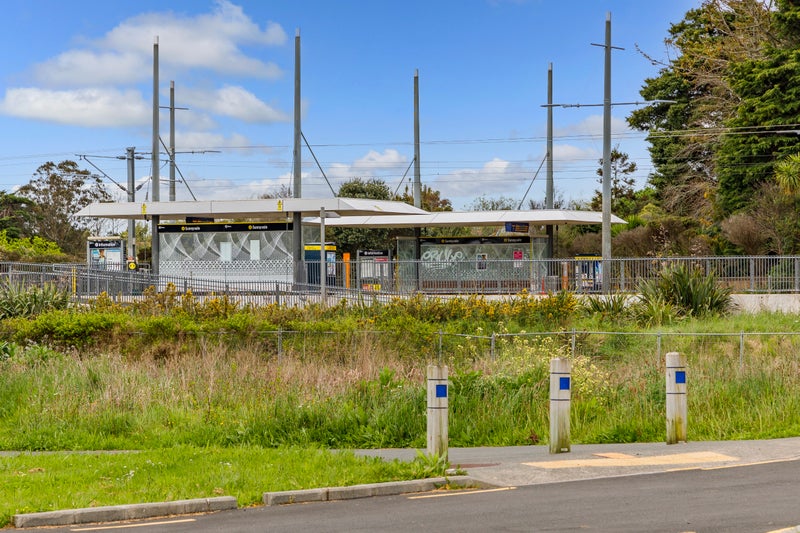 33 Bloom Crescent, Sunnyvale, Auckland - Carousel 18