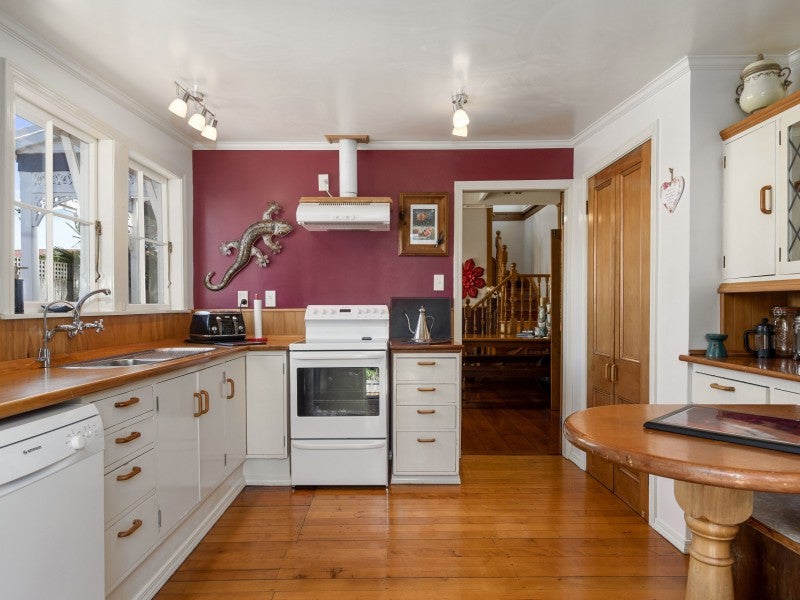 2 Courtney Road, Gate Pa, Tauranga - Carousel 2