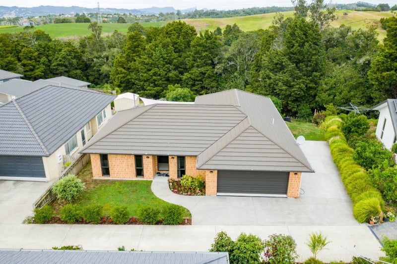 31 Michel Colombon Close, Maunu, Whangarei - Carousel 1