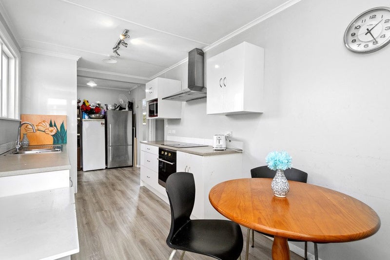 1/270 Oxford Terrace, Avalon, Lower Hutt - Carousel 2