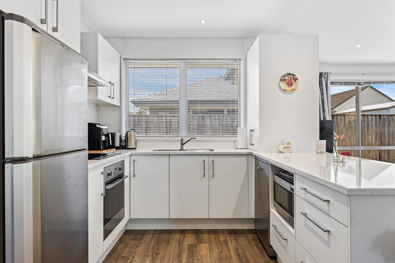 3/78 Marshland Road, Shirley, Christchurch - Carousel 2