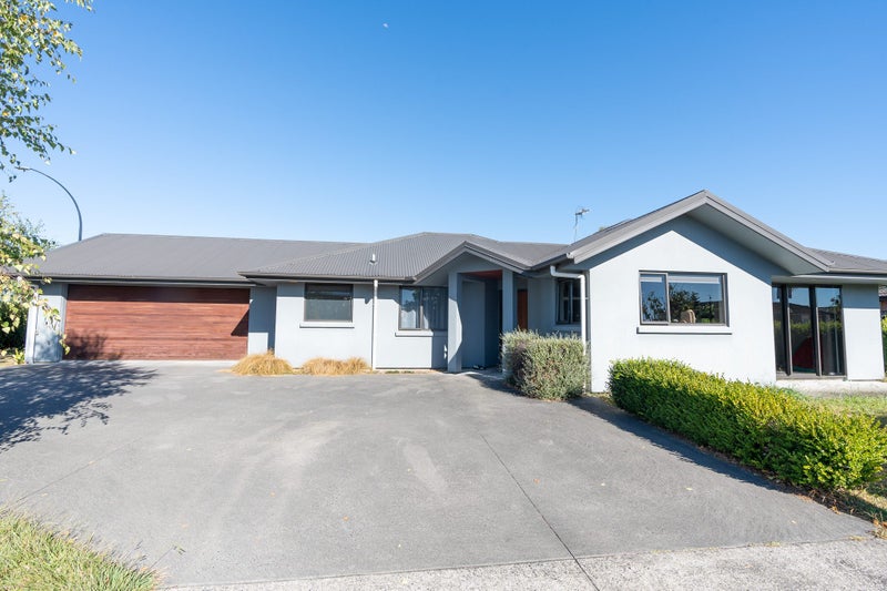 1 Chesham Street, Rototuna North, Hamilton - Carousel 1