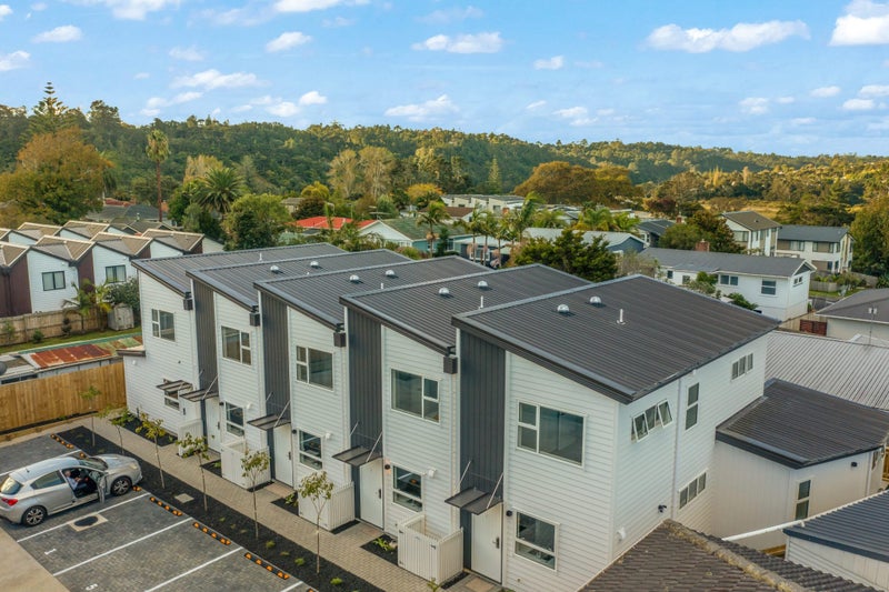 6/129 Lancaster Road, Beach Haven, Auckland - Carousel 16