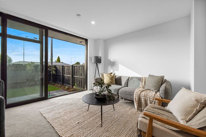 2/235 Cranford Street, St Albans, Christchurch - Carousel 2