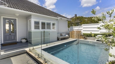 27B Meadowbank Road, Meadowbank, Auckland - Carousel 1