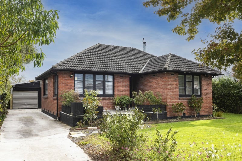 1 Eden Place, Bryndwr, Christchurch - Carousel 1