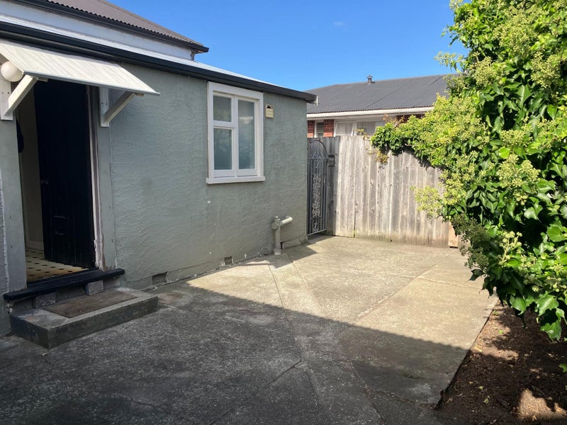 15 Clare Road, St Albans, Christchurch - Carousel 11