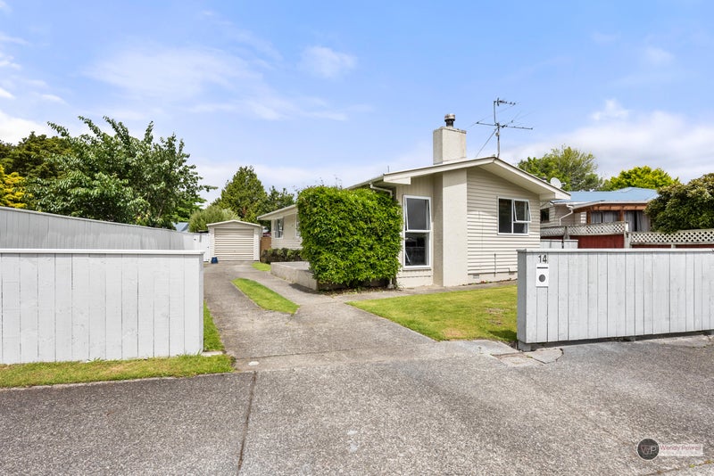14 California Drive, Totara Park, Upper Hutt - Carousel 21
