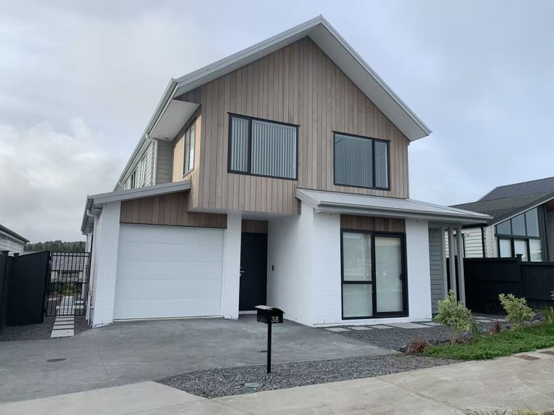 38 Kotuitui Drive, Silverdale - Carousel 1