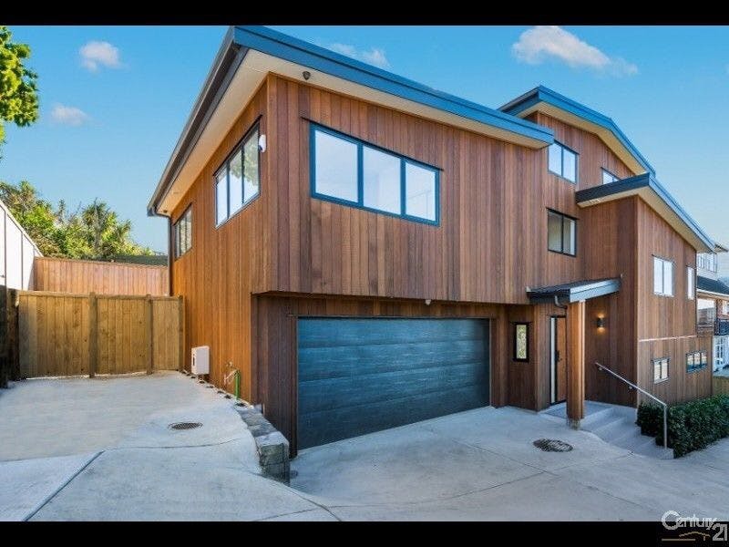 73B East Coast Road, Castor Bay, Auckland - Carousel 1