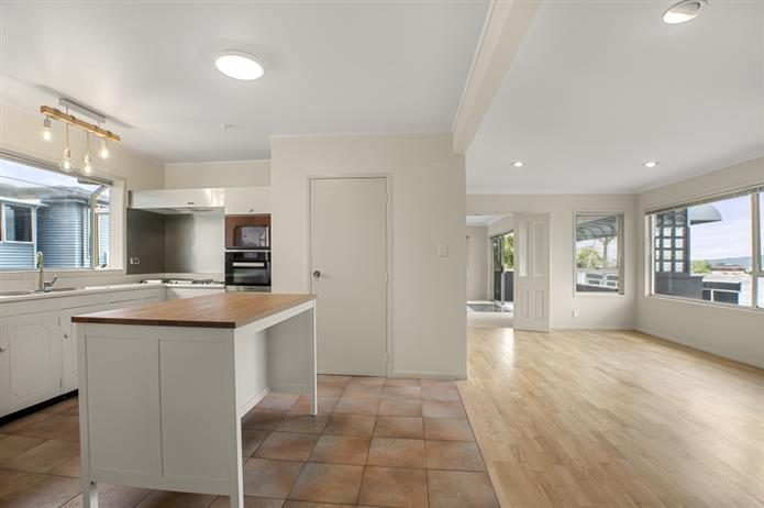 32A Hawera Road, Kohimarama, Auckland - Carousel 1