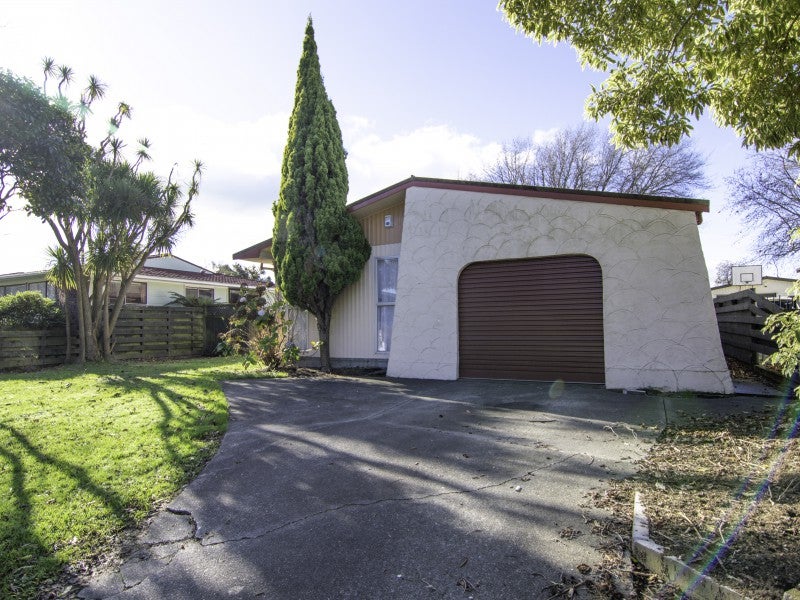 24 Stillwater Place, Westbrook, Palmerston North - Carousel 2