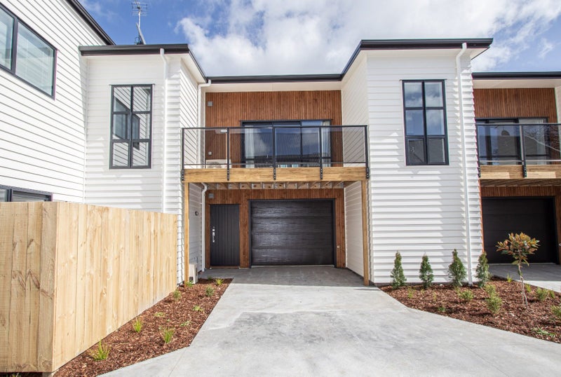 3/45 Cook Street, Hamilton East, Hamilton - Carousel 1