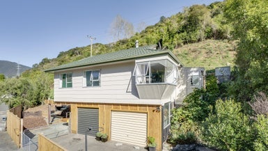 12 Roseberry Way, The Brook, Nelson - Carousel 1