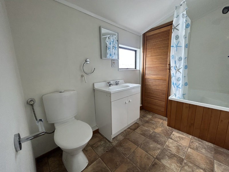 1 Baton Place, Highbury, Palmerston North - Carousel 19
