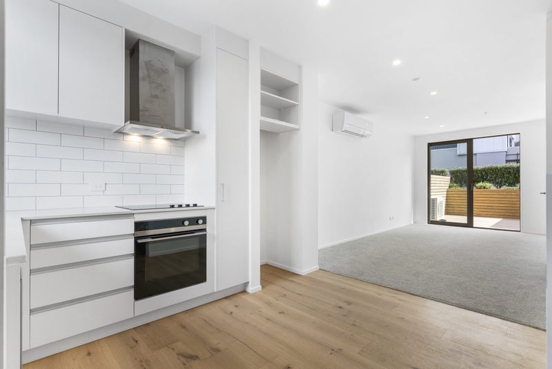 6/4 Norana Avenue, Remuera, Auckland - Carousel 2