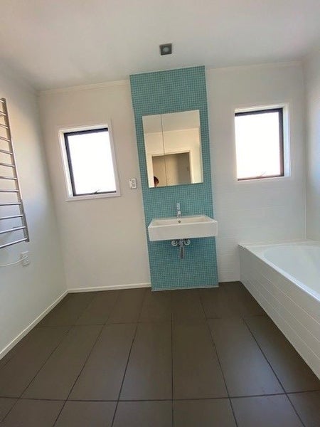 2D Melanesia Road, Kohimarama, Auckland - Carousel 2