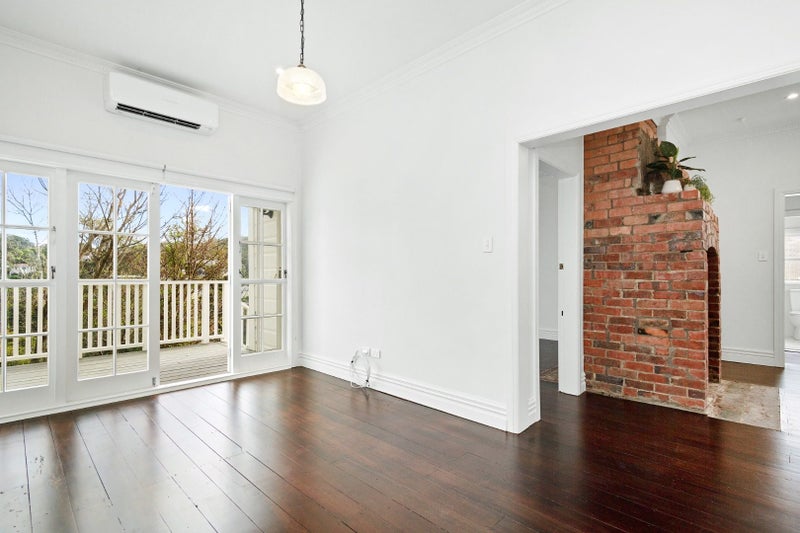 78 Creswick Terrace, Northland, Wellington - Carousel 1