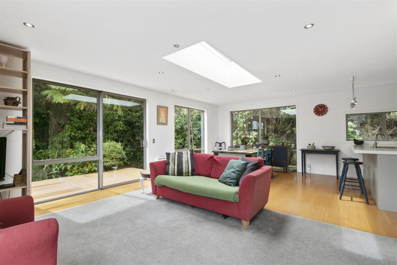 10 Otonga Heights, Maungaraki, Lower Hutt - Carousel 2