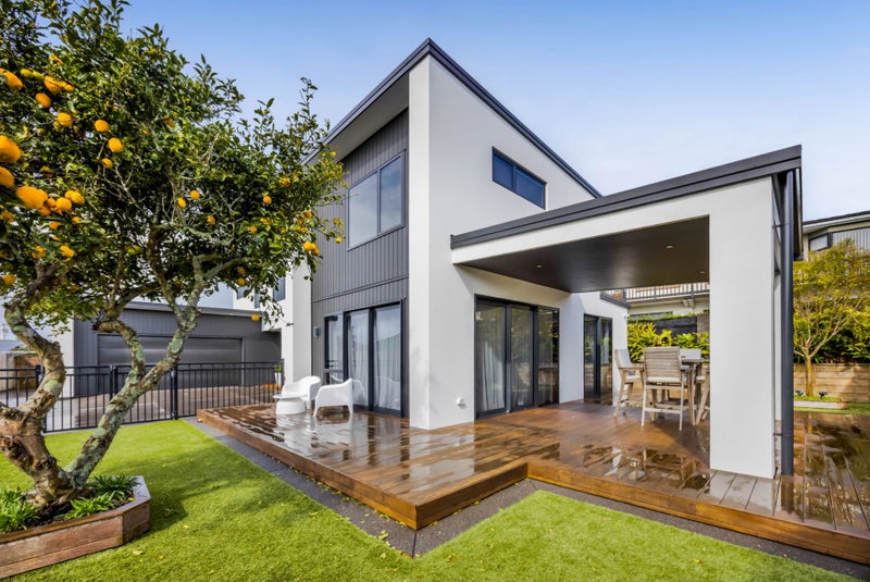 12A Kauri Street, Merrilands, New Plymouth - Carousel 1