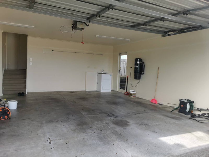 4 Highgrove Lane, Totara Vale, Auckland - Carousel 39