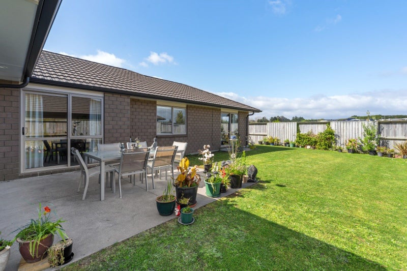 6 Okataina Street, Pyes Pa, Tauranga - Carousel 1