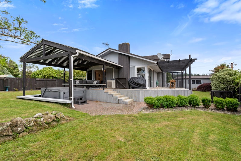 12 Iles Road, Lynmore, Rotorua - Carousel 1