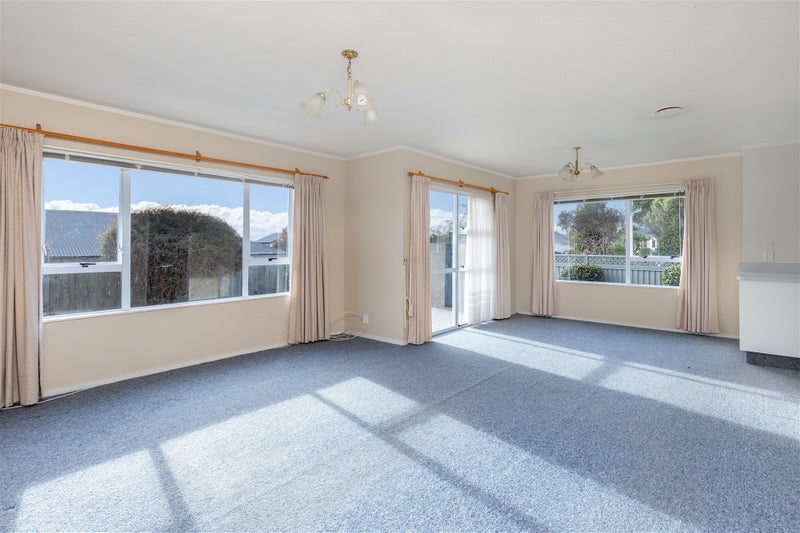 14 Rochfort Drive, Richmond - Carousel 2