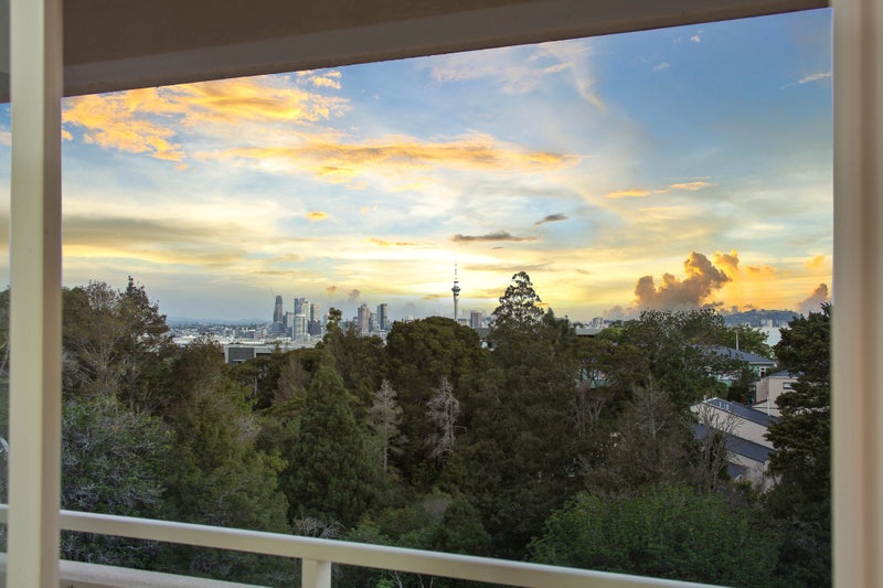 3/81 Birkenhead Avenue, Birkenhead, Auckland - Carousel 1