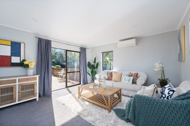 99 Keegan Drive, Massey, Auckland - Carousel 2