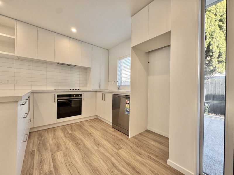 16 Rogers Street, Sydenham, Christchurch - Carousel 2