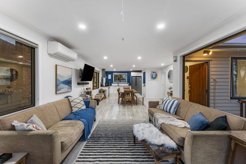 42 Harwood Crescent, Otara, Auckland - Carousel 2