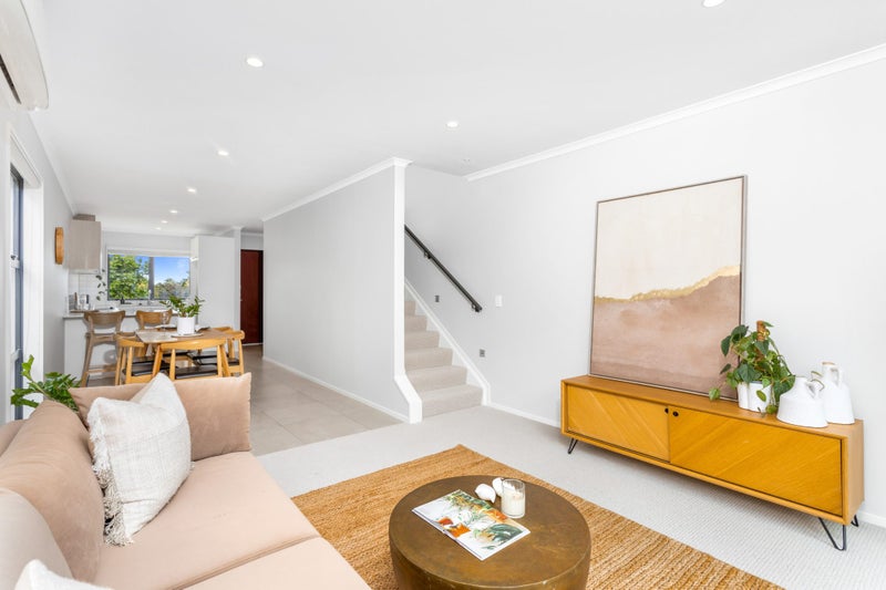 25 William Wallbank Crescent, Swanson, Auckland - Carousel 2