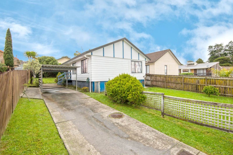 2/16 De Quincey Terrace, Highland Park, Auckland - Carousel 3