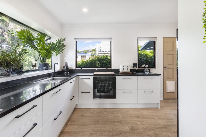 2/46 Glamorgan Drive, Torbay, Auckland - Carousel 2