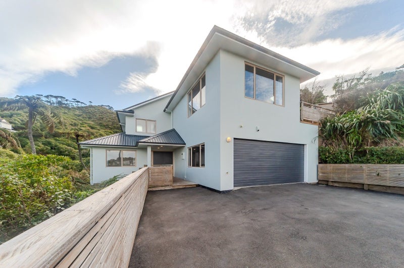 20 Kimberley Way, Khandallah, Wellington - Carousel 1