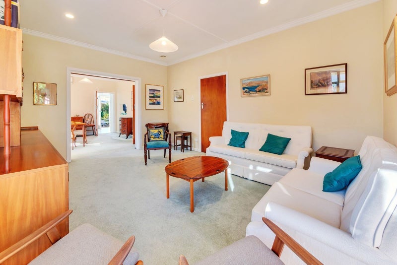 27 Fernleigh Avenue, Royal Oak, Auckland - Carousel 14