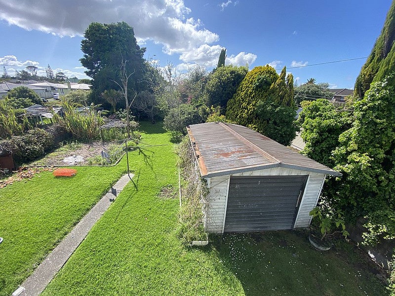 135 Rathgar Road, Henderson, Auckland - Carousel 15