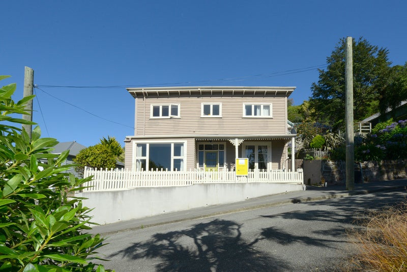 15 Voelas Road, Lyttelton, Lyttelton - Carousel 1
