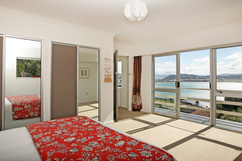 15A Hungerford Road, Lyall Bay, Wellington - Carousel 20