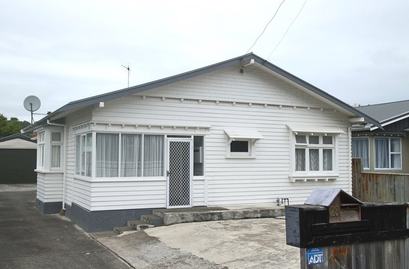 28 Jones Street, Whanganui East, Whanganui - Carousel 1
