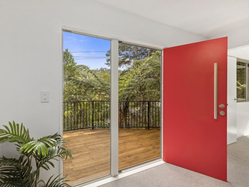 90 Blue Mountains Road, Pinehaven, Upper Hutt - Carousel 2